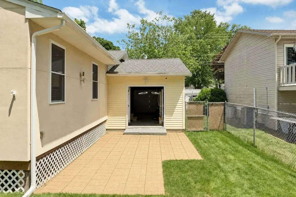 61 Almont Street Nashua NH 03060