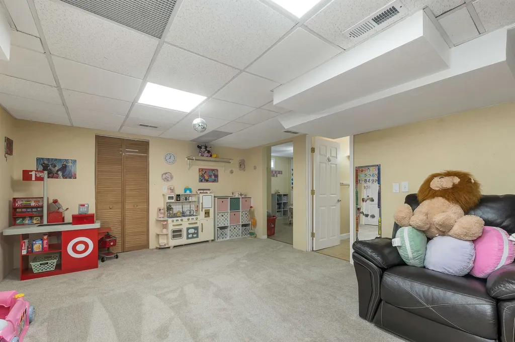 61 Almont Street Nashua NH 03060
