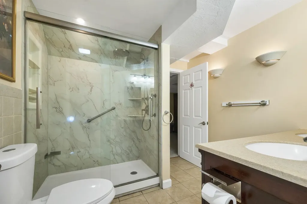 61 Almont Street Nashua NH 03060