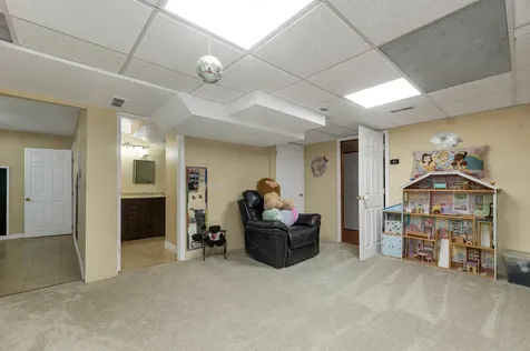 61 Almont Street Nashua NH 03060