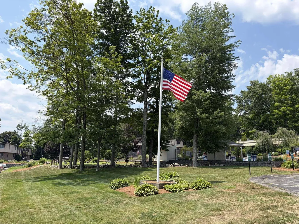 13 Silvestri Circle Derry NH 03038