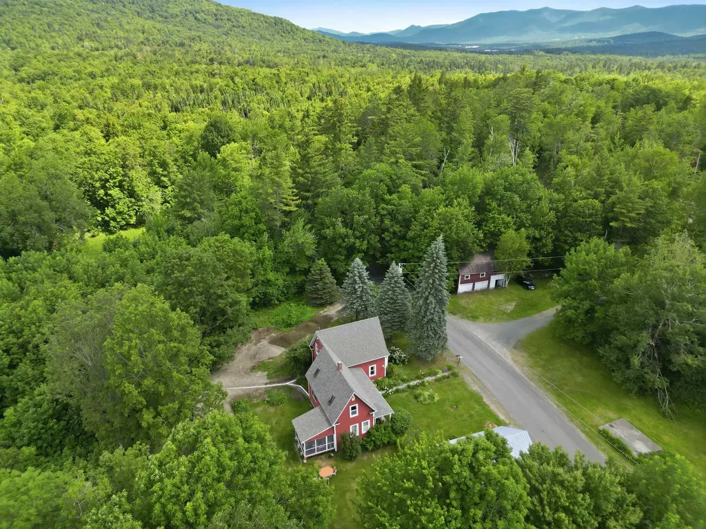 557 Old East Road Whitefield NH 03598