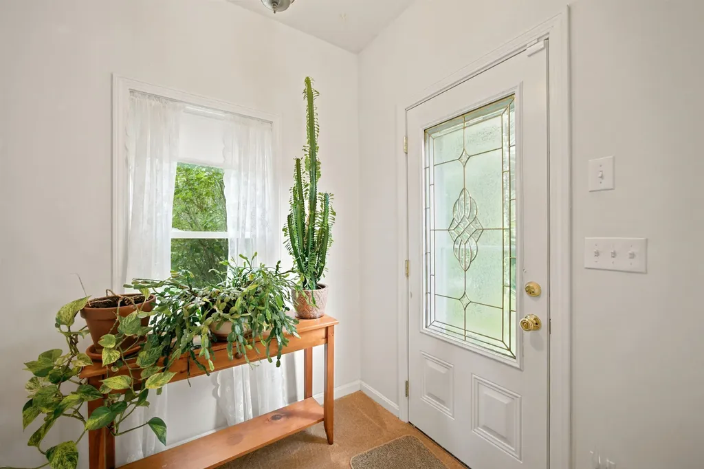 557 Old East Road Whitefield NH 03598