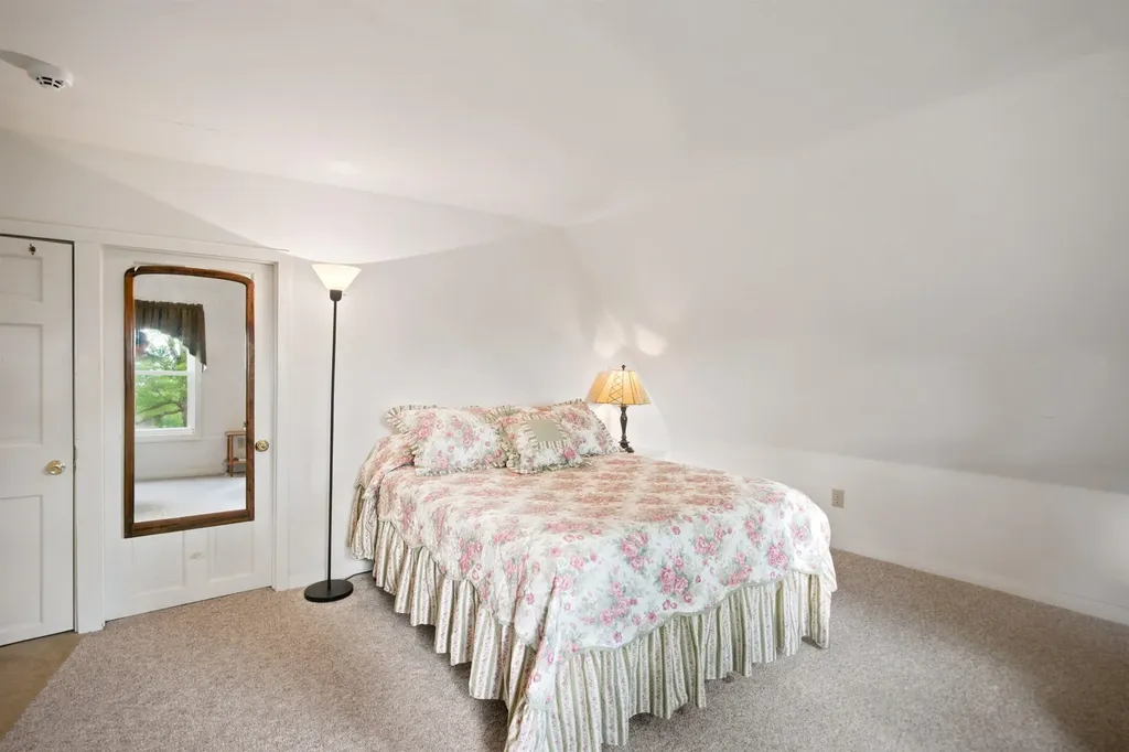 557 Old East Road Whitefield NH 03598