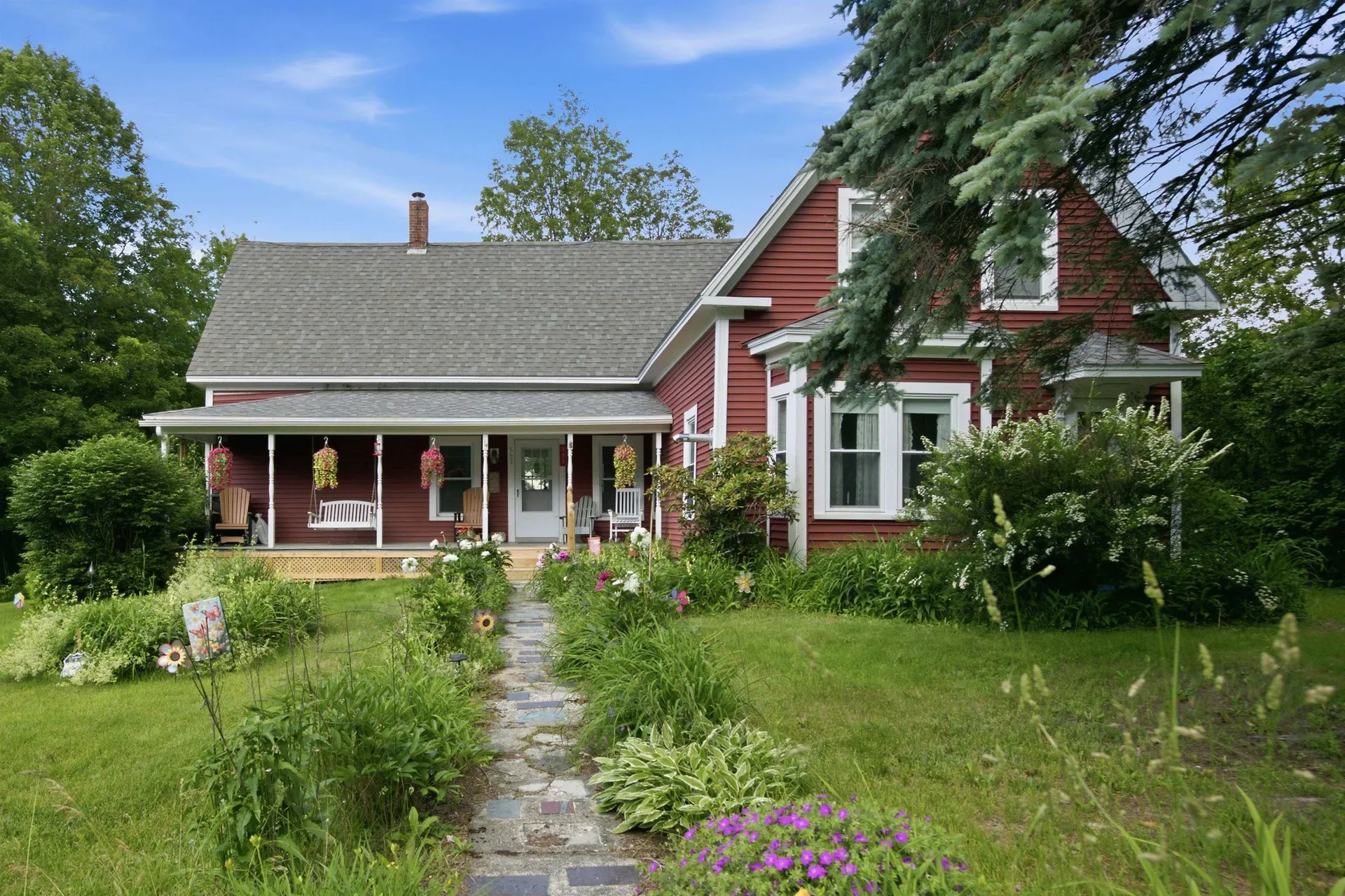 557 Old East Road Whitefield NH 03598