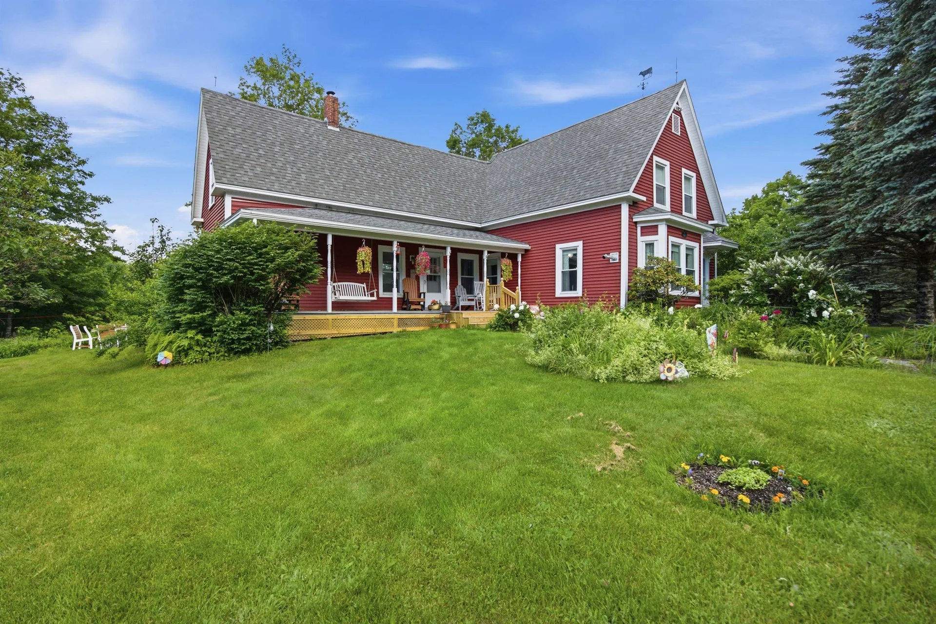 557 Old East Road Whitefield NH 03598