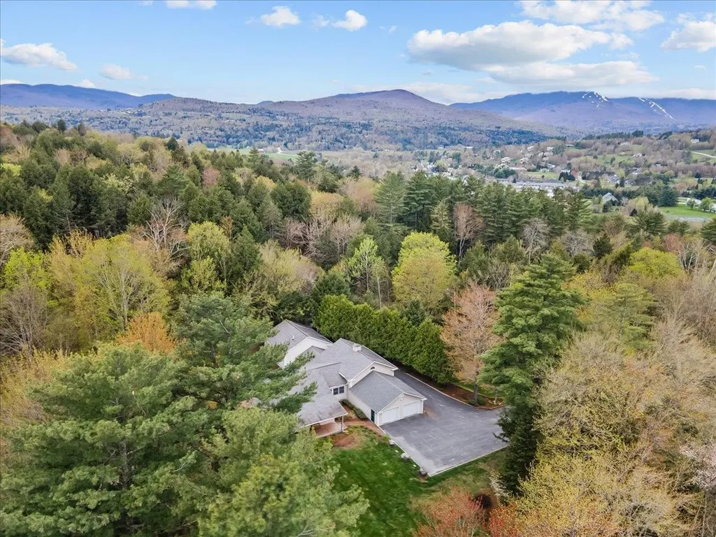 62 Winterbird Road Stowe VT 05672