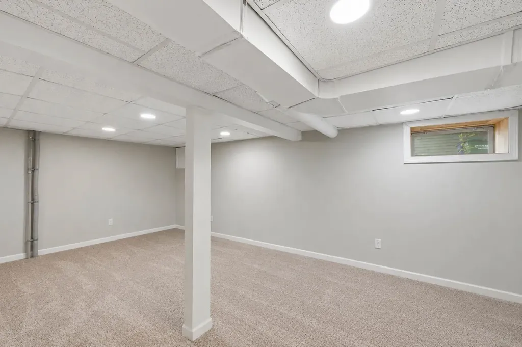 18 Maplewood Drive South Burlington VT 05403
