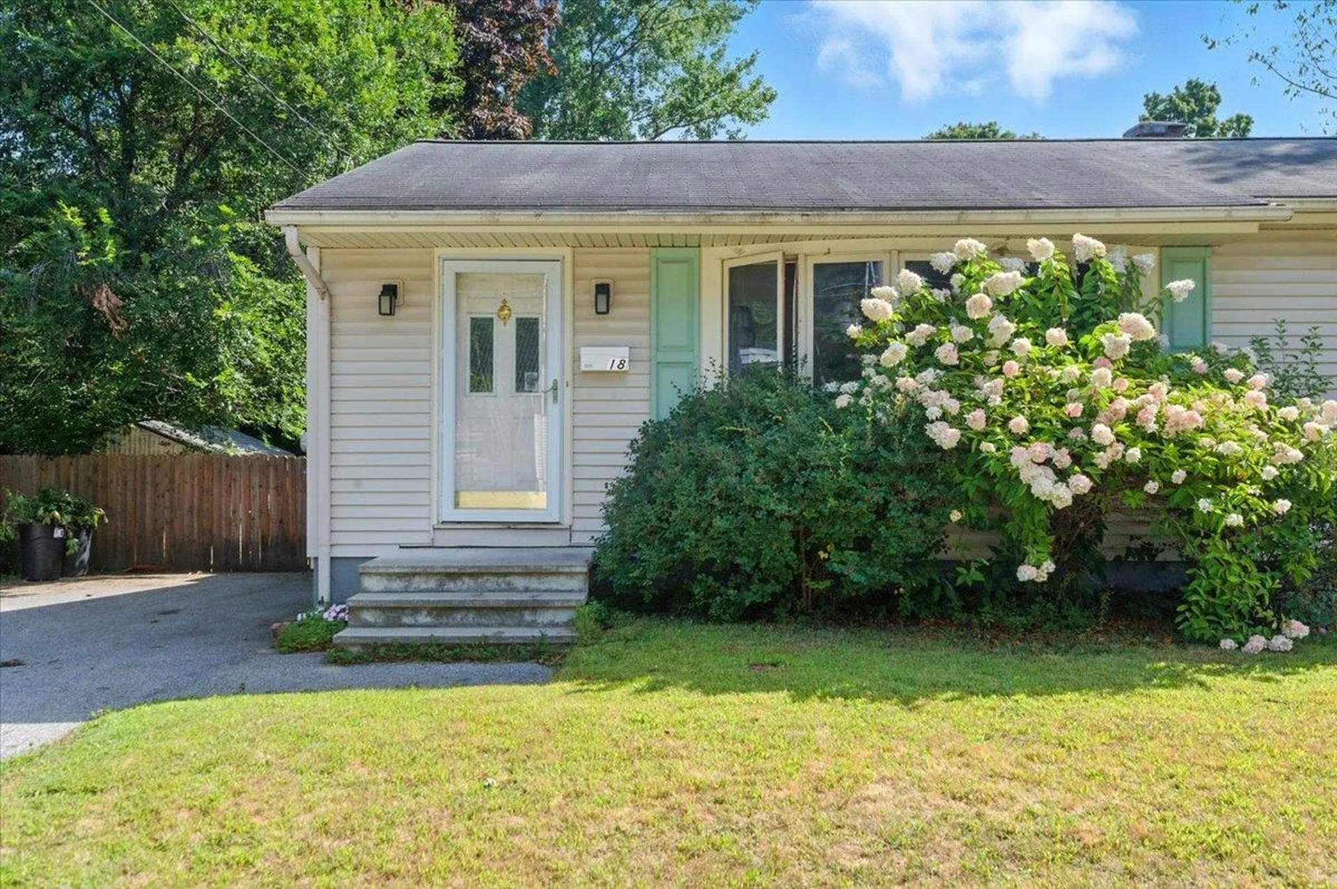18 Maplewood Drive South Burlington VT 05403