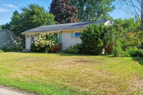 18 Maplewood Drive South Burlington VT 05403