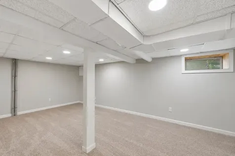 18 Maplewood Drive South Burlington VT 05403