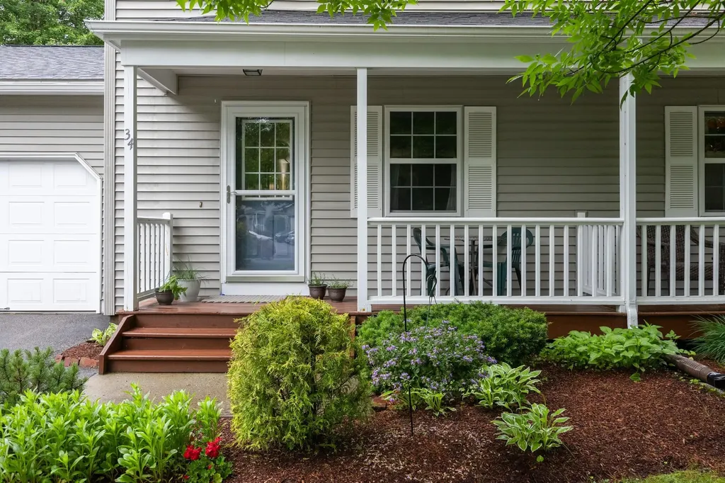 34 Pointe Drive Essex VT 05452