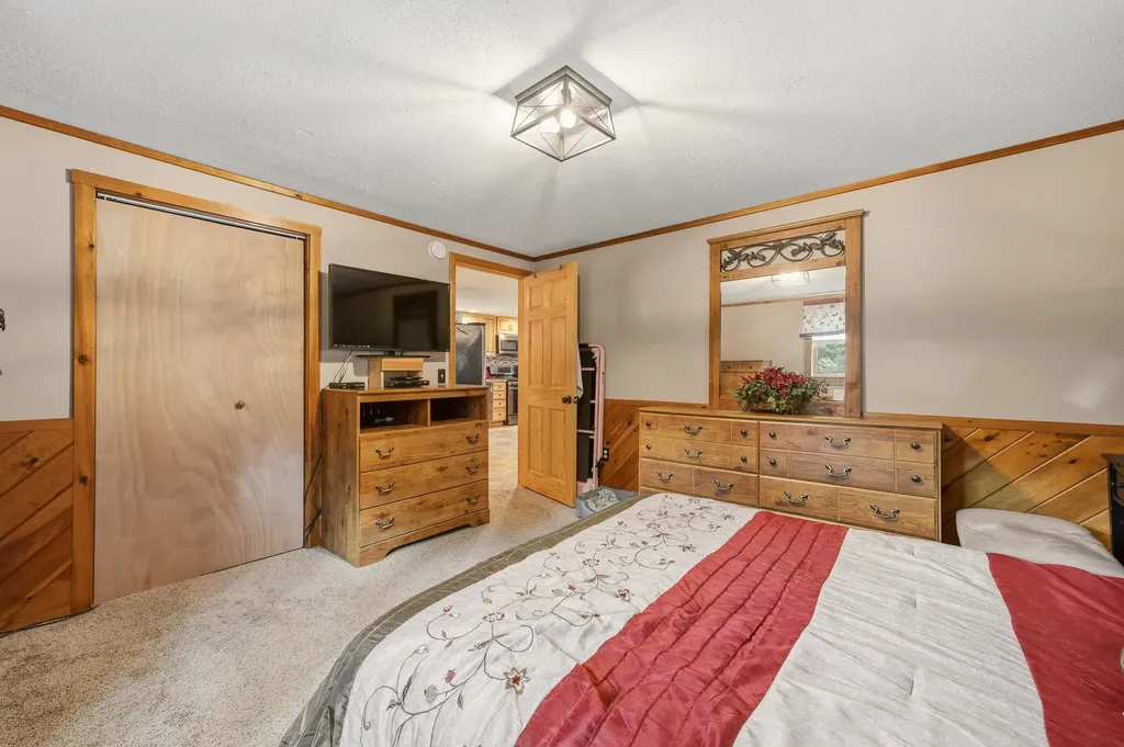 153 Merit Drive Errol NH 03579