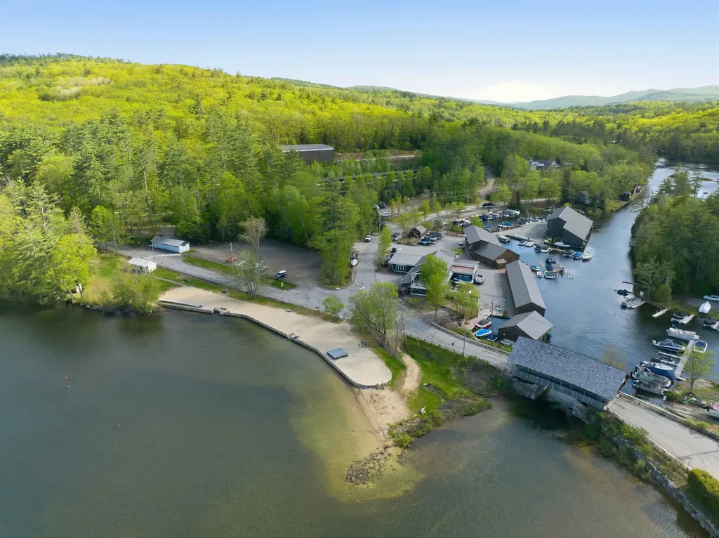 5 Peaked Hill Road Ashland NH 03217