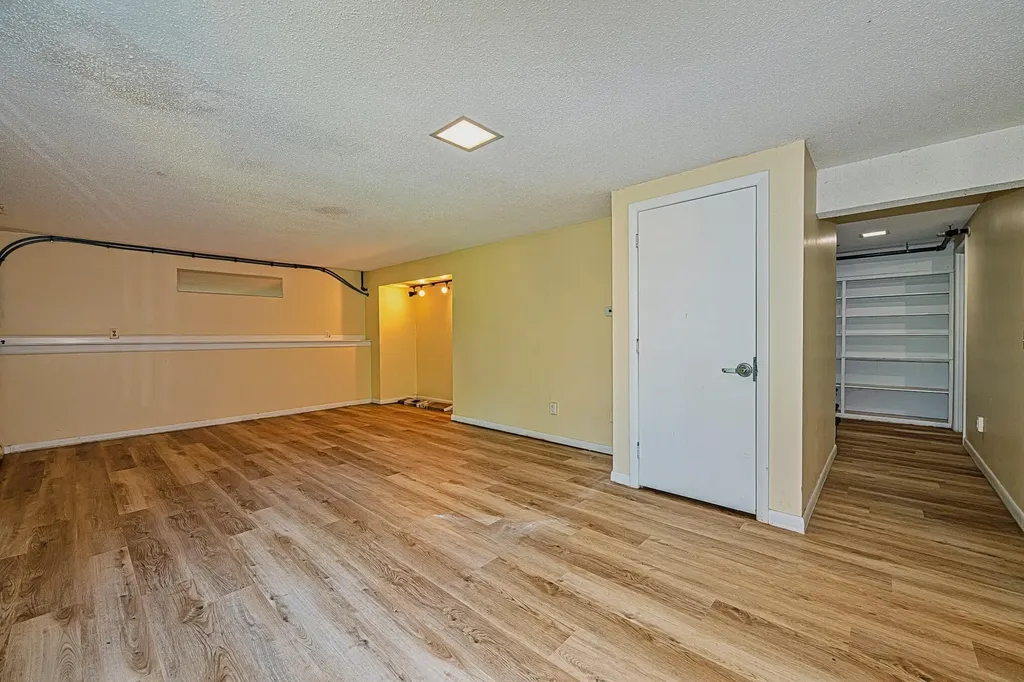 81 Seamans Road New London NH 03257