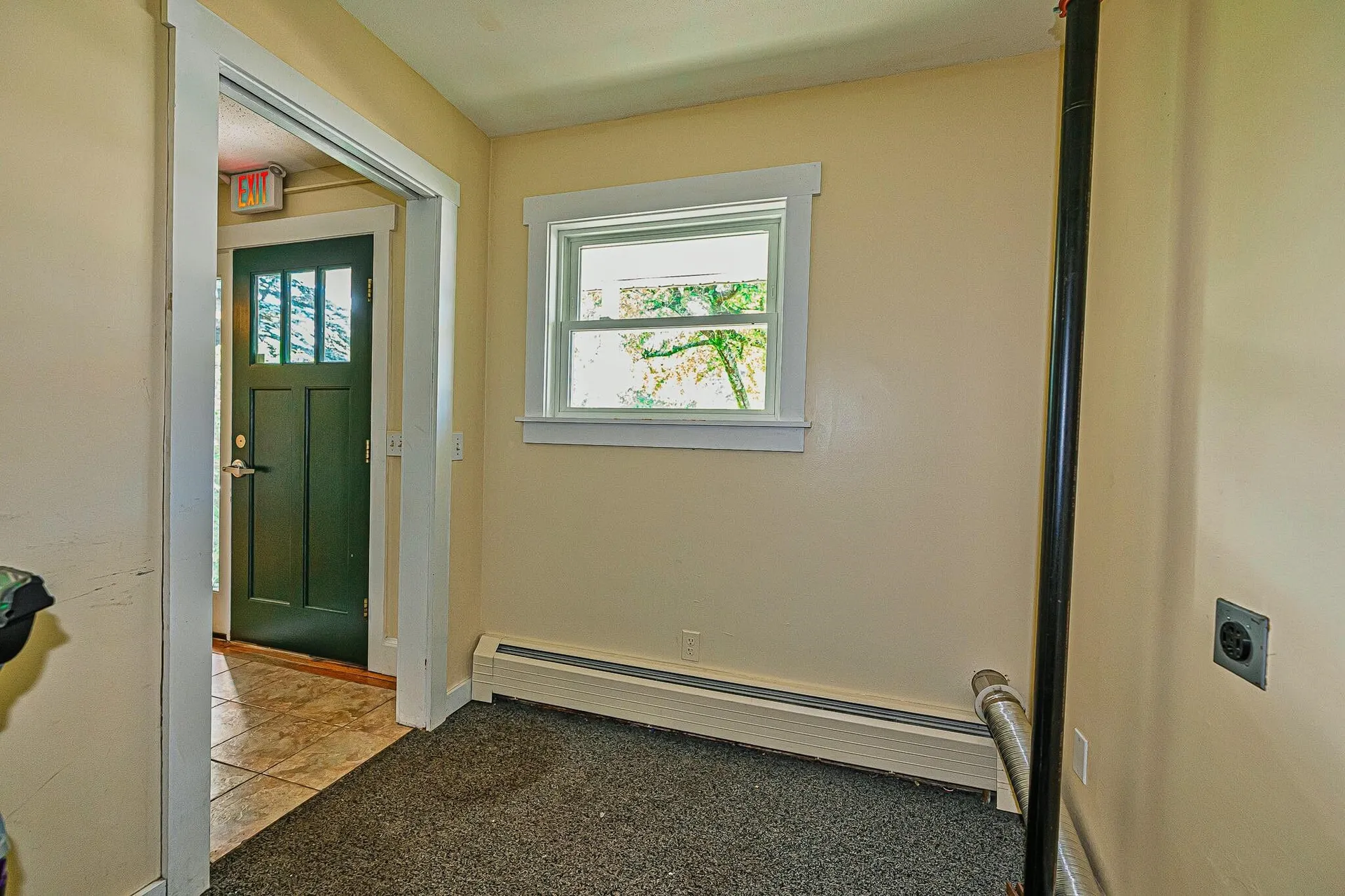 81 Seamans Road New London NH 03257