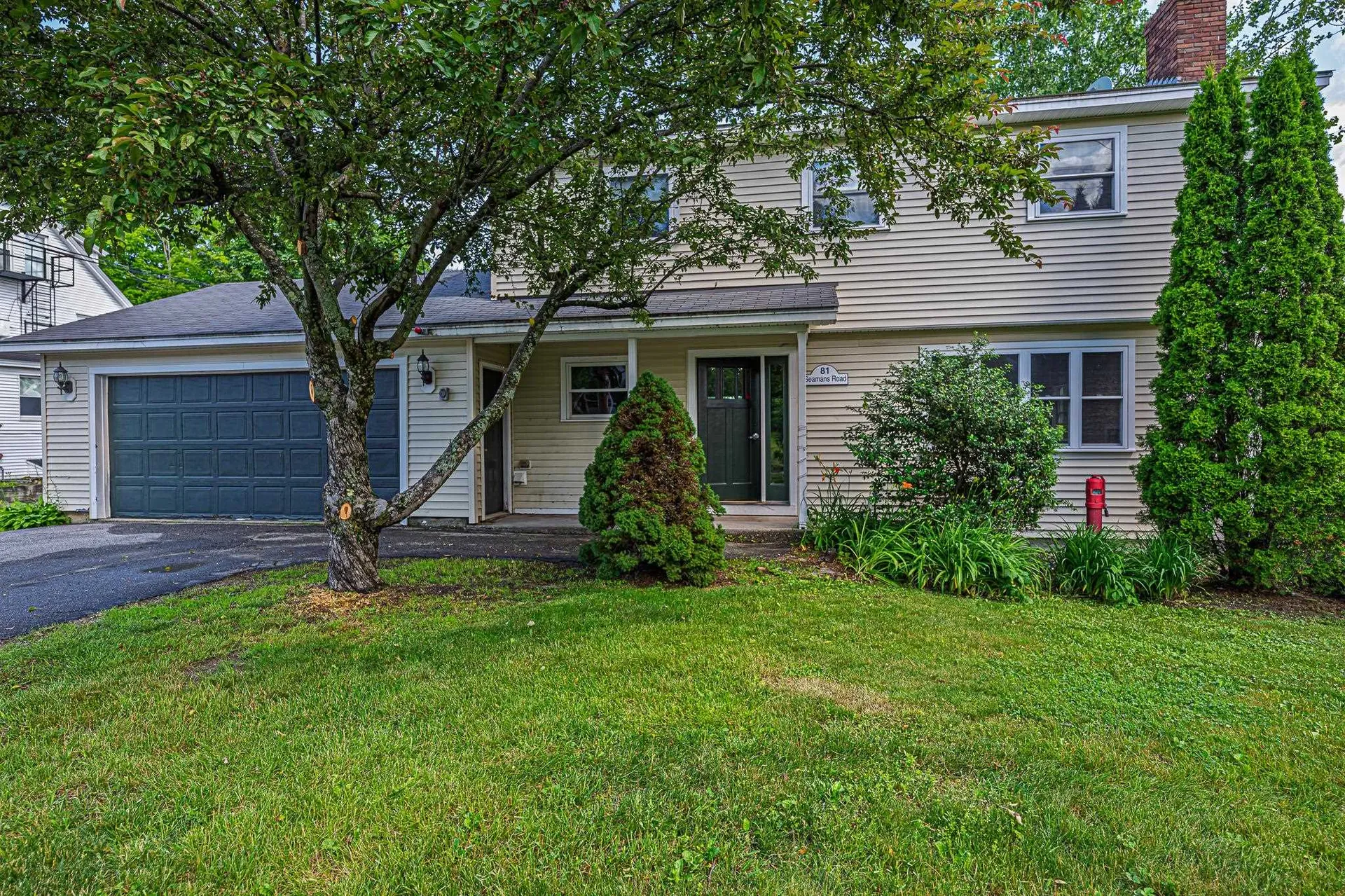 81 Seamans Road New London NH 03257