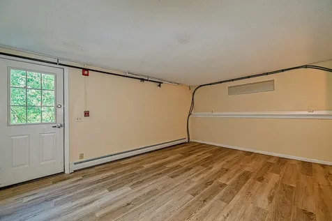 81 Seamans Road New London NH 03257