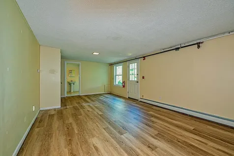 81 Seamans Road New London NH 03257