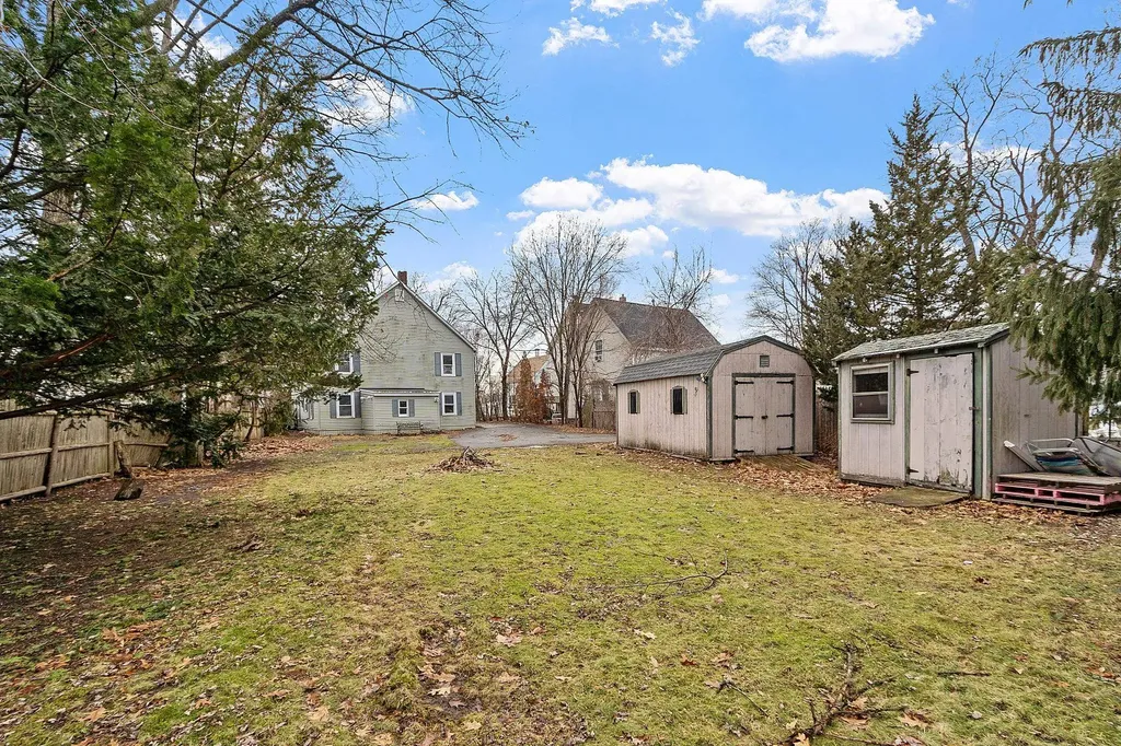6 Cherry Street Nashua NH 03060
