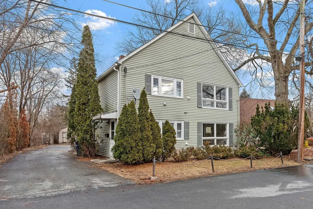 6 Cherry Street Nashua NH 03060