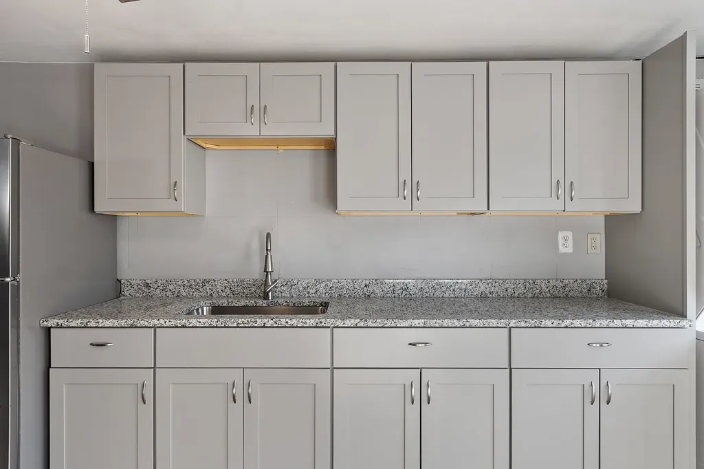 6 Cherry Street Nashua NH 03060