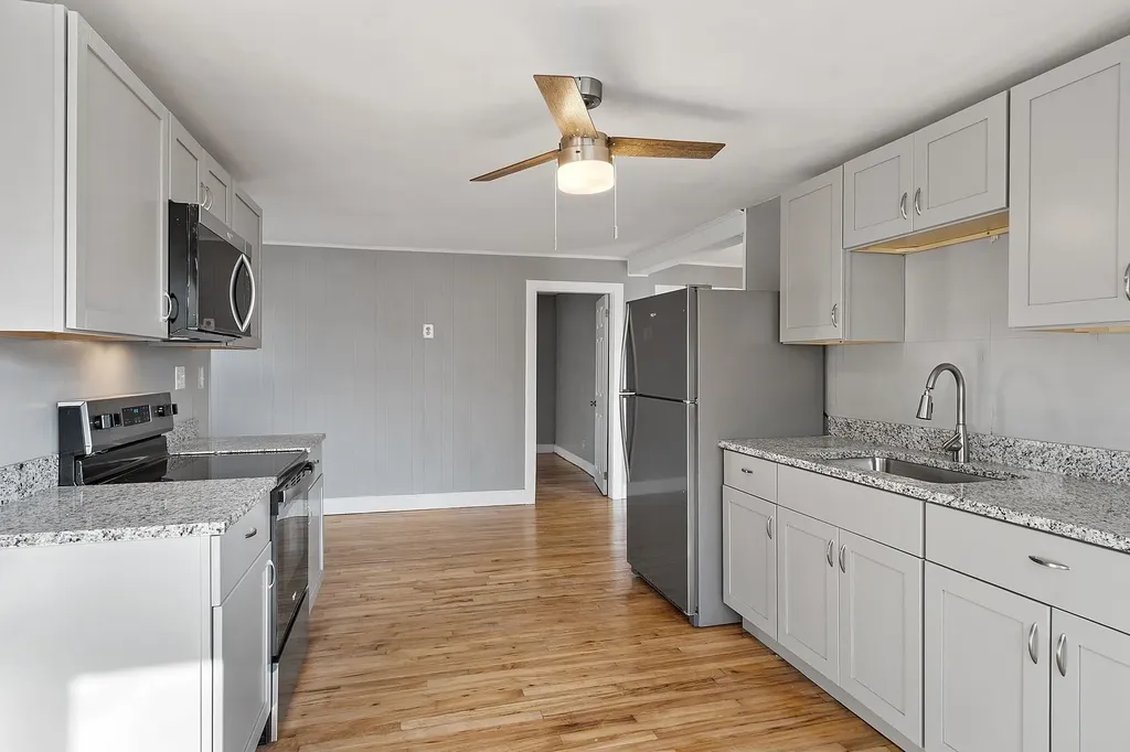 6 Cherry Street Nashua NH 03060