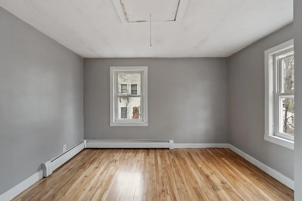 6 Cherry Street Nashua NH 03060