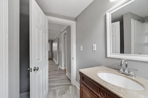 6 Cherry Street Nashua NH 03060