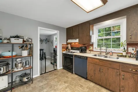 65 Toftree Lane Dover NH 03820
