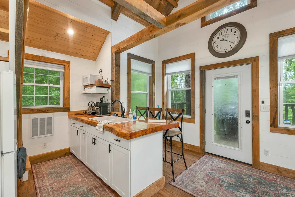 15 Deer Run Drive Sanbornton NH 03269