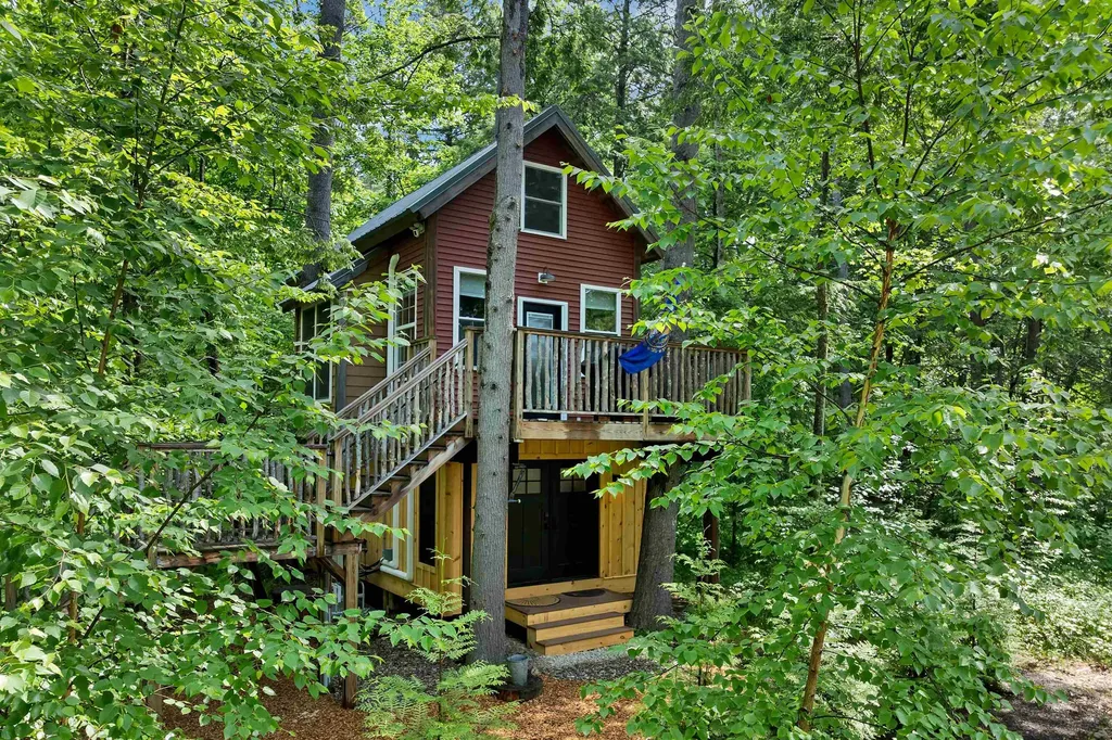 15 Deer Run Drive Sanbornton NH 03269
