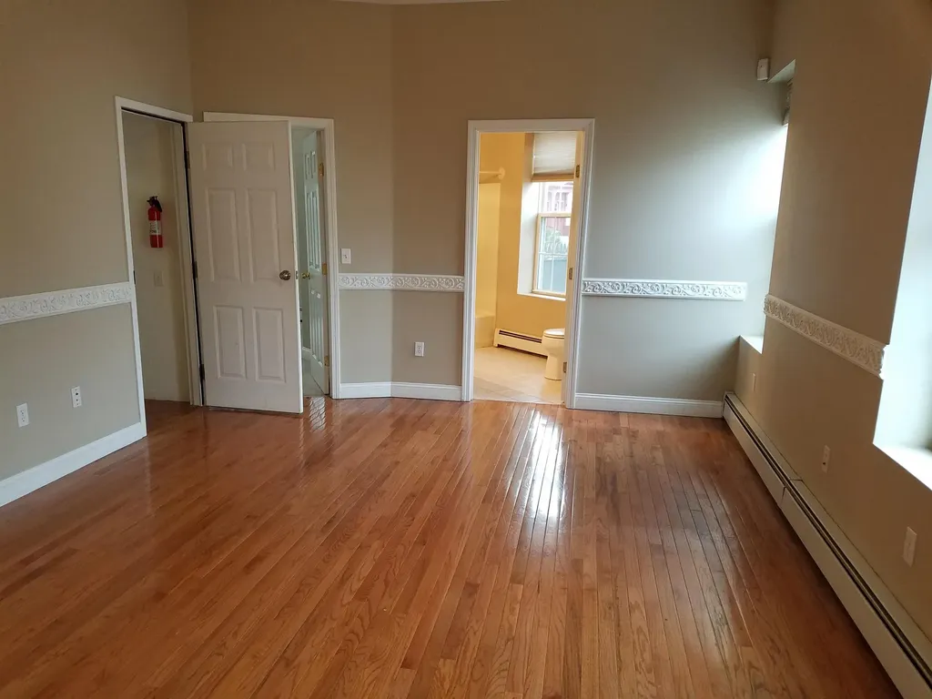 585 Beech (north) Street Manchester NH 03104