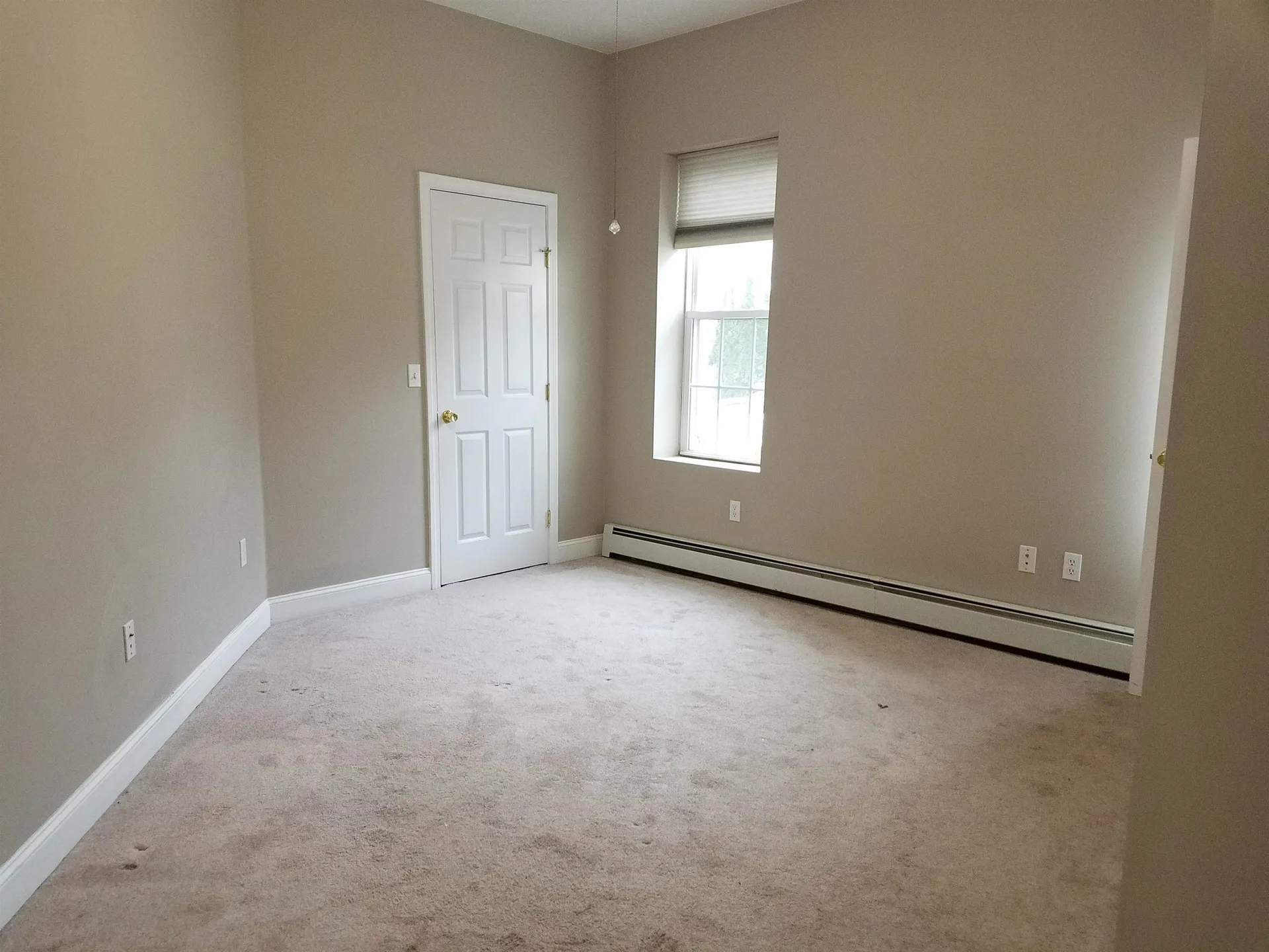 585 Beech (north) Street Manchester NH 03104