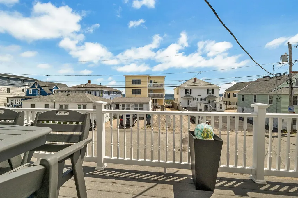 96 Atlantic Avenue Salisbury MA 01952