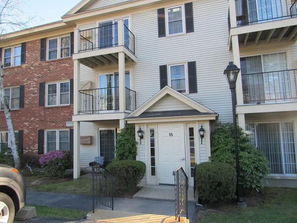 15 Northbrook Drive Manchester NH 03102