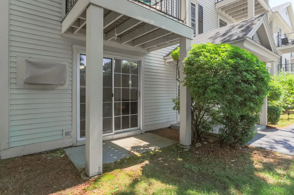 15 Northbrook Drive Manchester NH 03102