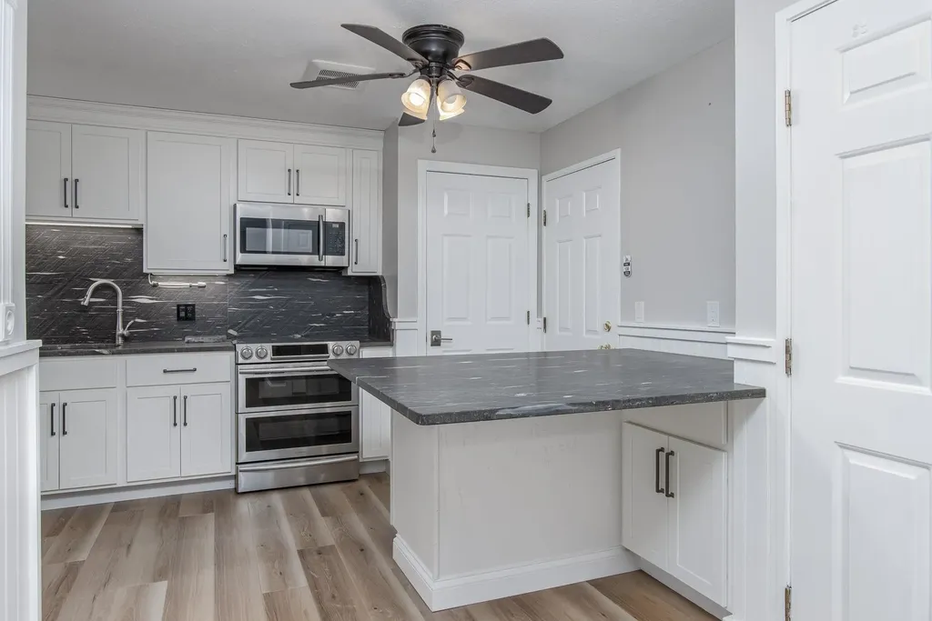15 Northbrook Drive Manchester NH 03102