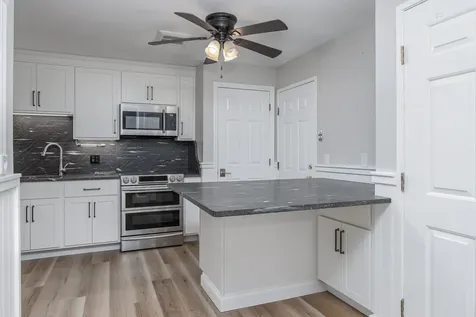 15 Northbrook Drive Manchester NH 03102