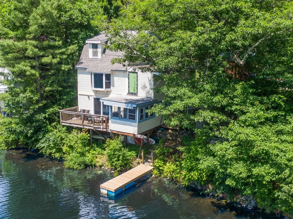 84 Dodge Pond Road Lyman NH 03585