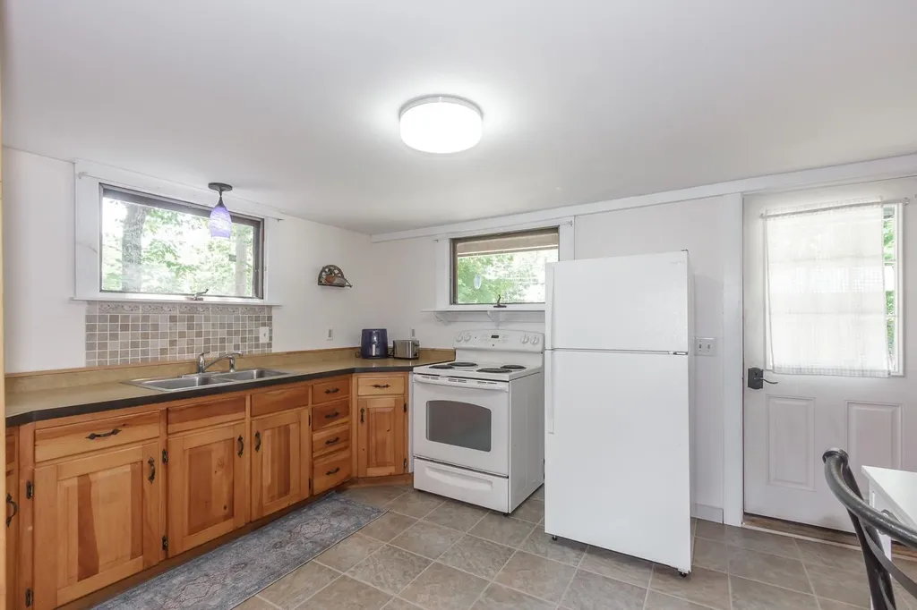 84 Dodge Pond Road Lyman NH 03585