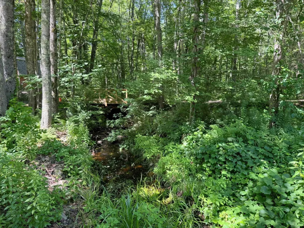 6 Saddlepath Road Raymond NH 03077