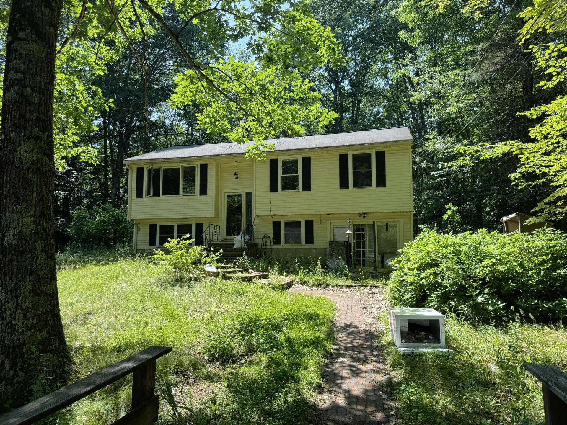 6 Saddlepath Road Raymond NH 03077