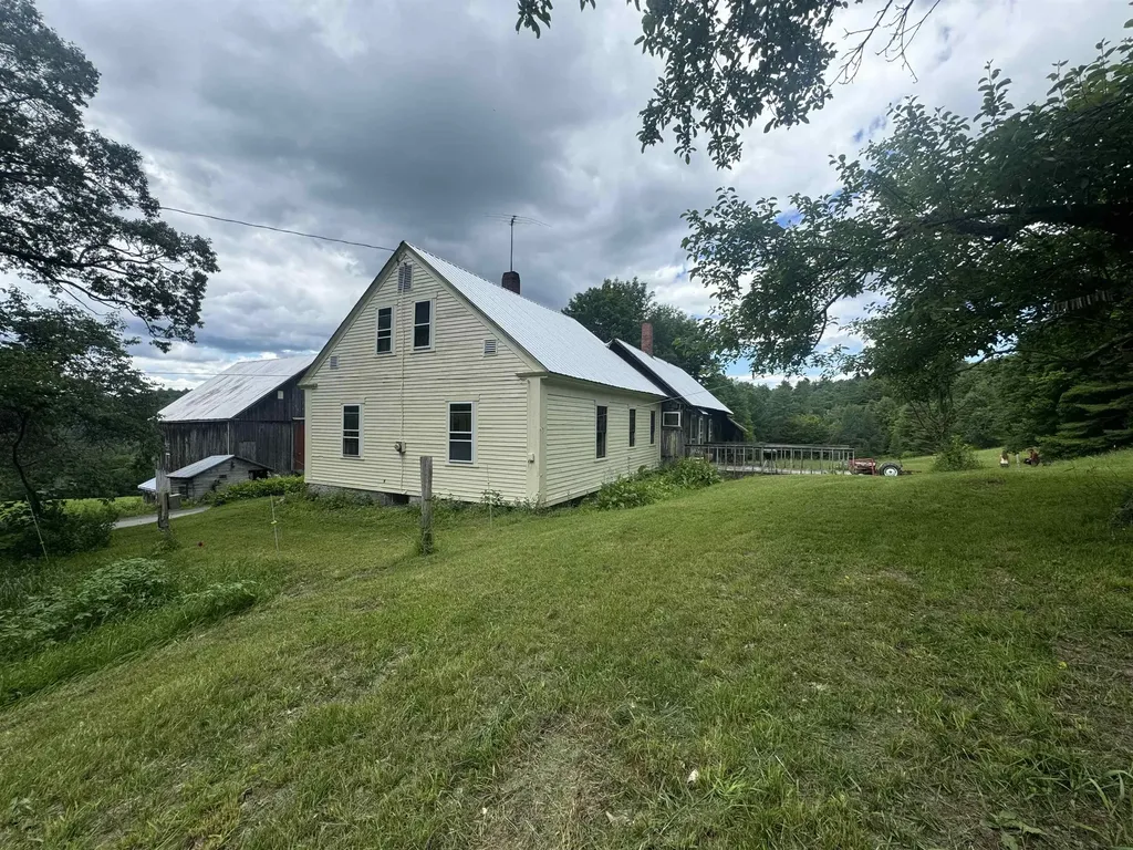 575 Somers Road Peacham VT 05862