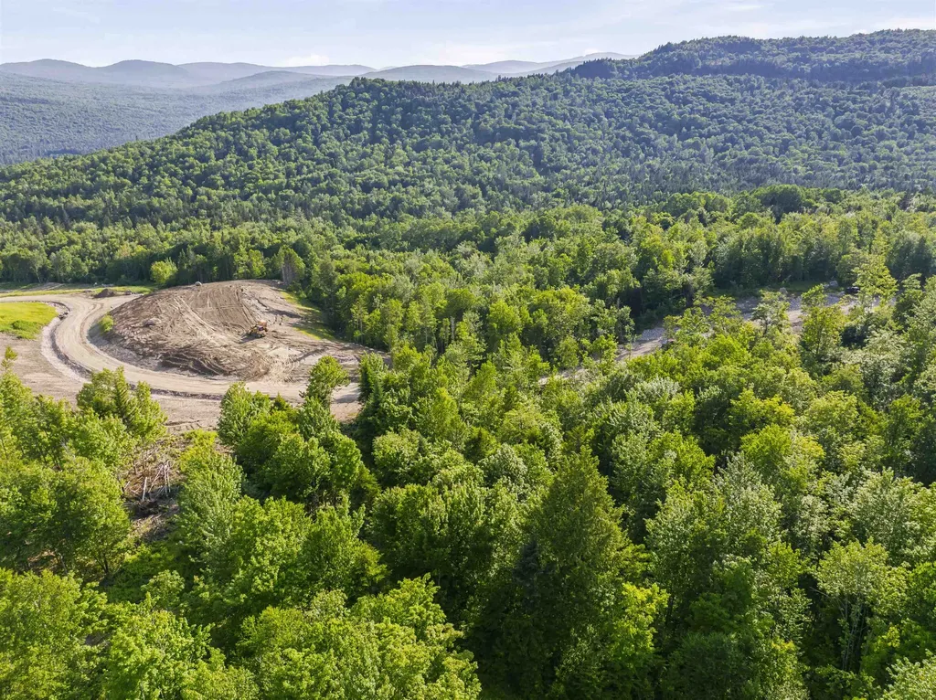 Lot 13 Ginnie Lane Errol NH 03579