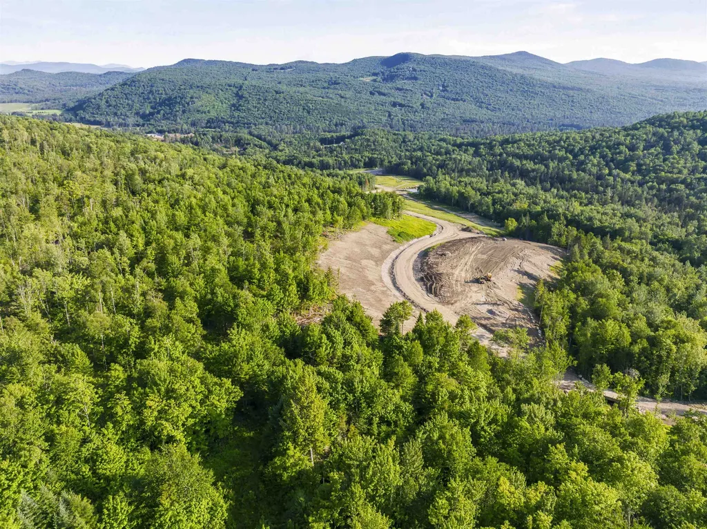 Lot 13 Ginnie Lane Errol NH 03579