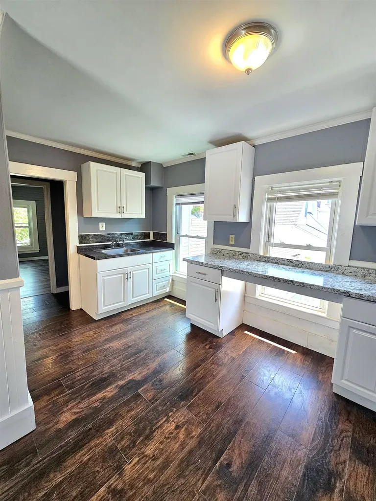 22 Beech Street Nashua NH 03060
