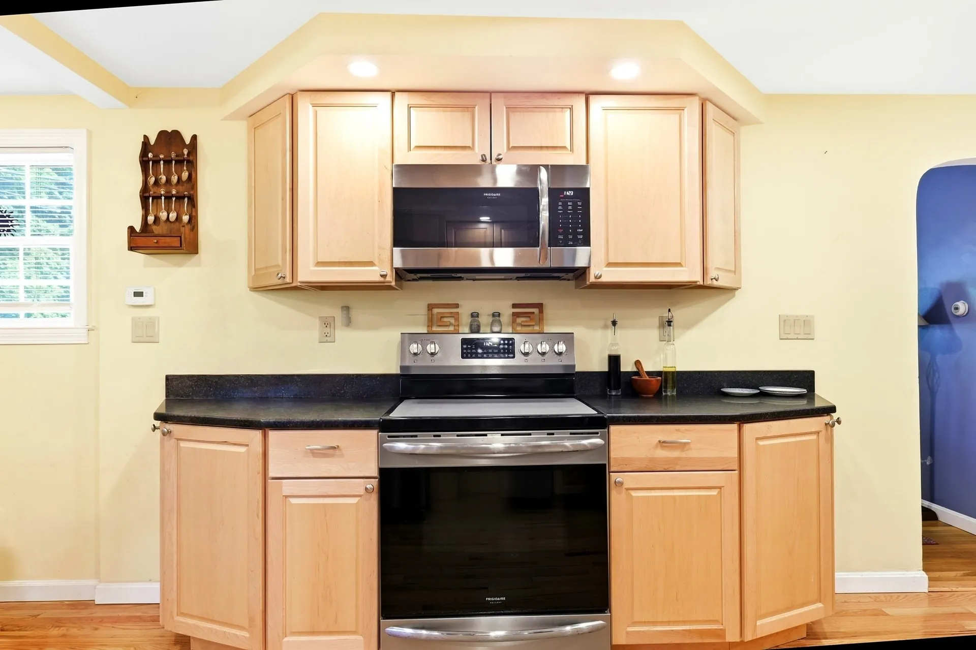 49 Aurore Avenue Manchester NH 03109