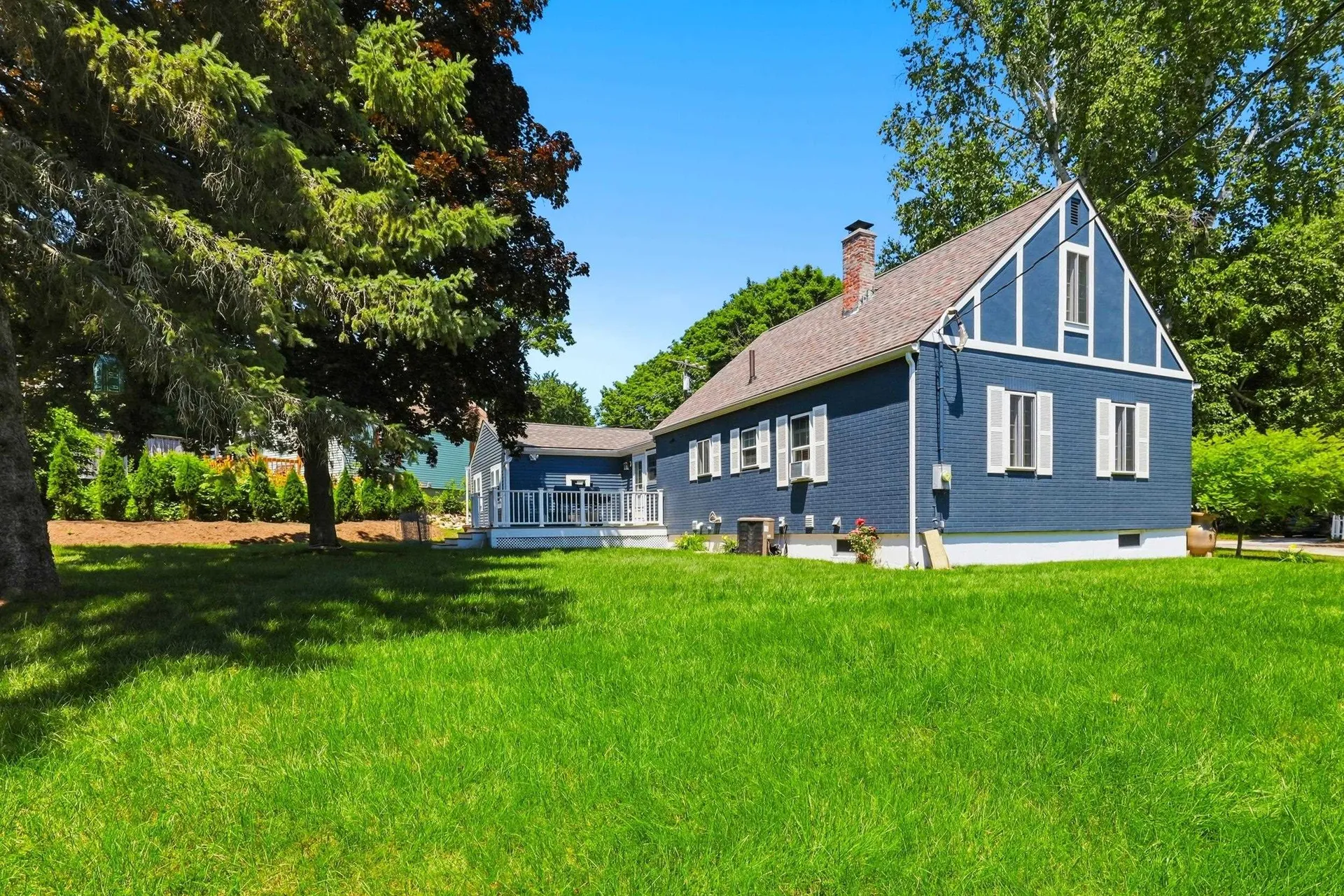 49 Aurore Avenue Manchester NH 03109