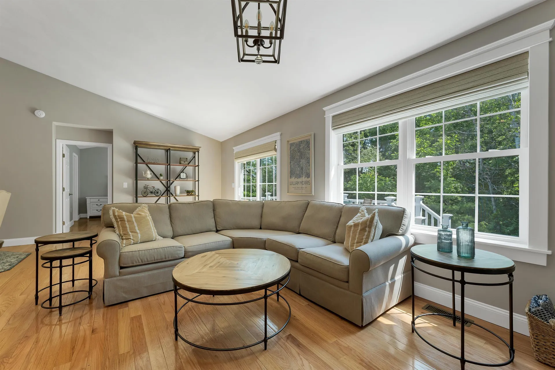 18 Weymouth Court Hudson NH 03051